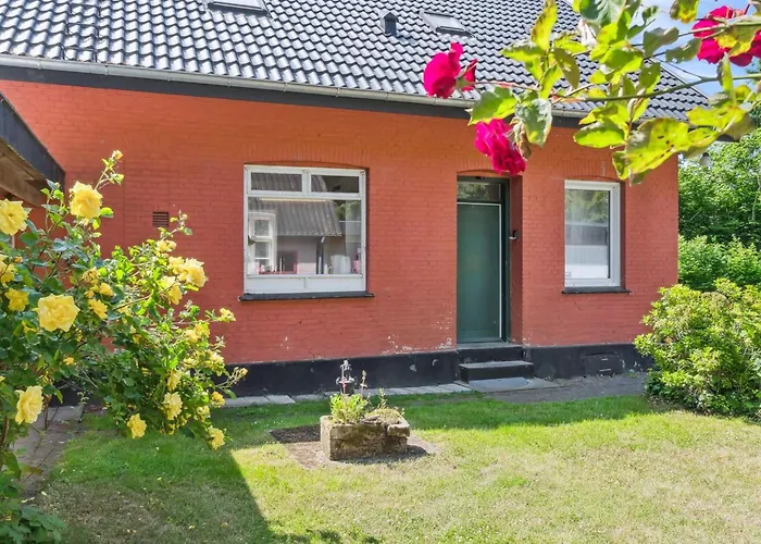 펜션 Marit - 1-5km From The Sea By Interhome *